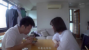 06585 convenient woman