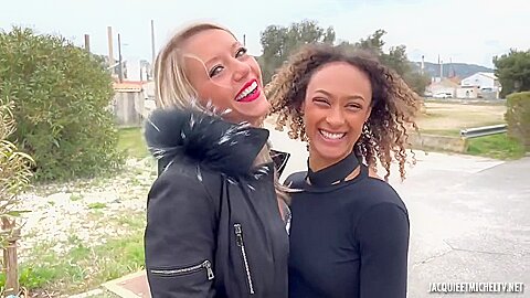 100% Lesbian: Sex Galore With Ashley And Lucie!