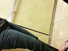 2 hot MILFs spandex FaceshoT