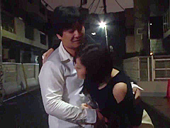 741m618-g02 A Heartbroken Married Woman Who Falls Into