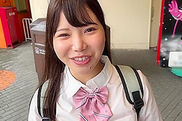 上目遣いな舌遣いとおっぱいで至れり尽くせり799wwwwwwwwwww