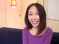 22A030003- A mature woman with strong libido presses a pussy on the face of a young man