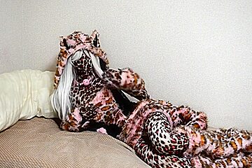 A Faceless Leopard