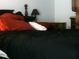 ANON 040 - DL BBC from Craigslist takes the condom off