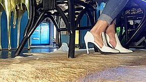 ASMR AMATEUR FEET IN HEELS AND OTHER