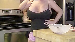 Actress name??? HUGE TITS JOI