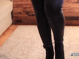 Alexsis Faye In Hard Rock Style - MyBoobs