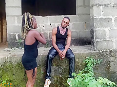 Amateur Black Ebony Gave A Stranger Backyard Quick Fuck And Got Dominated