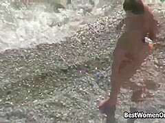 Amateur Couple Beach Lovemaking