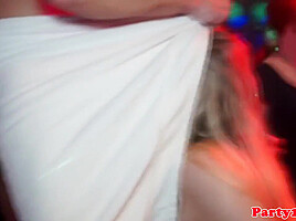 Amateur Eurobabe Spreading Her Legs And Playing With Her Puss