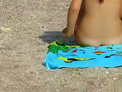 Amateur Nudist Beach - Mature Close Up Pussy
