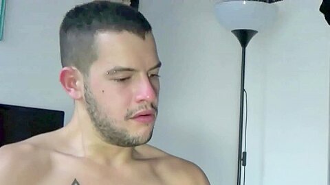 Amateur Sex Tape With Illy Fucked Bareback By Dimitri - CrunchFrenchBareback
