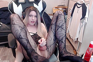 Amateur Solo Shemale Masturbation