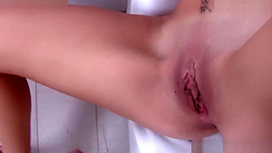 Amateur beauty with bigtits fucked at casting