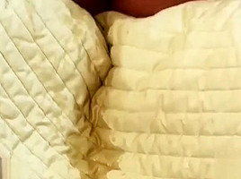 Amilian Kush gets off with a vibrator