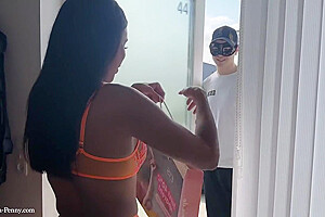 Anastasia Penny Food Delivery Man Got His Tip