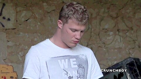 Arab Slut Fucked Outdoor In Cruising Place By The Blond Top - ExhibBoys