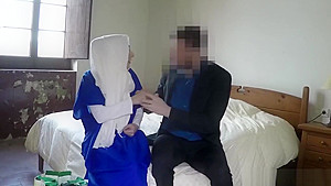 Arab teen 18+ Gets Shaved Pussy Stuffed In Hotel Room