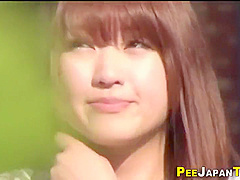 Asian Babe Watched Peeing