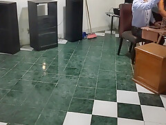 Asistente Domestica Siempre Se Queda Horas Extras    Por Que Sera? 8 Min
