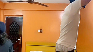 Aunty Deborah Got Horny Pussy Fucked By Technician