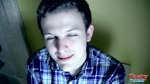 Avid Cock Lover Gets A Mouthful! - Toby Fanks & Trace Van De Kamp