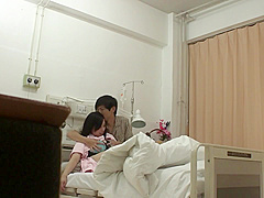 B2L1113-A mature nurse who encourages a patient is and has sex in the hospital room