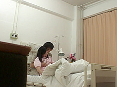 B2L1113-A mature nurse who encourages a patient is and has sex in the hospital room