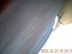 Bajo falda colegiala 19