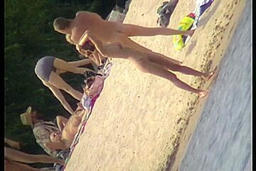 Beach porno video of a white skinny fit nude bitch in sunglasses