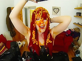 Beans and Spagetti in girls Hair