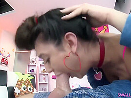 Beautiful Latina Shows Her Bj Skills