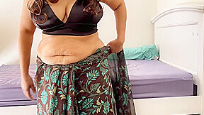 Beautiful Nri Wife Wearing Saree - Sexy Milky Boobs Cleavage - Tamil Actress