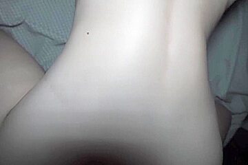 Beautiful White Girl Tries Anal For The First Time