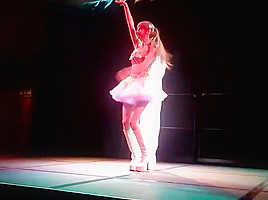 Beckii Cruel Dancing In A Hot Outfit