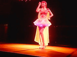 Beckii Cruel Dancing In A Hot Outfit