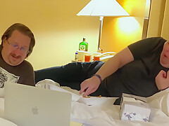 Behind The Scenes: Eating Onion Rings And Setting Up A Livestream