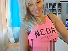 Big Boobs Wife Striptease