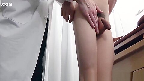Big cocked doctor barebacking and creaming twinks asshole