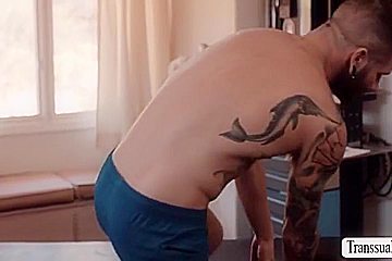 Blonde Shemale Masseuse Throats And Analed Her Guy Customer - Lianna Lawson