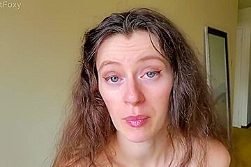 Blue Eyed Brunette With Sexy Armpits