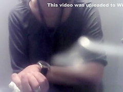 Boss pee time