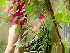 Boy with girl fucking in the park