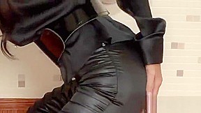 Breathtaking bimbo nessa devil is gently fingering her vagina
