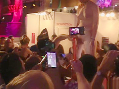 Brunette Euro hottie disgraced at sex expo