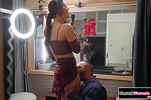 Busty Trans Gets Barebacked - Daisy Taylor