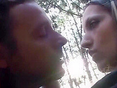 Calda Troia Amatoriale Scopata Per Bene Nel Bosco