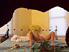 Candid camera pussy masturbation