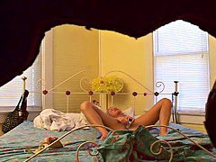 Candid camera pussy masturbation
