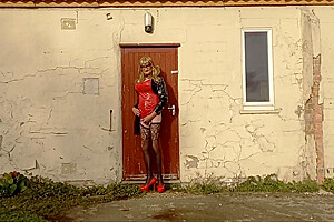 Cd Posing And Pissing Outdoors
